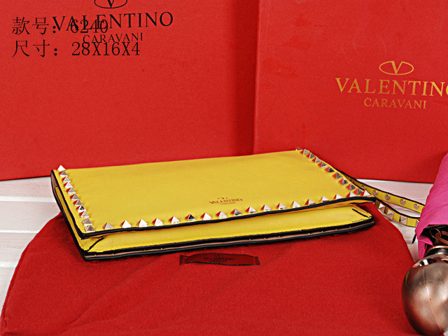 2014 Valentino Garavani Rockstud clutch V6240 yellow